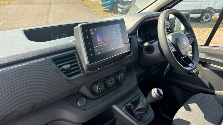 Renault Trafic Swb Diesel SL30 Blue dCi 130 Advance [Safety] Van